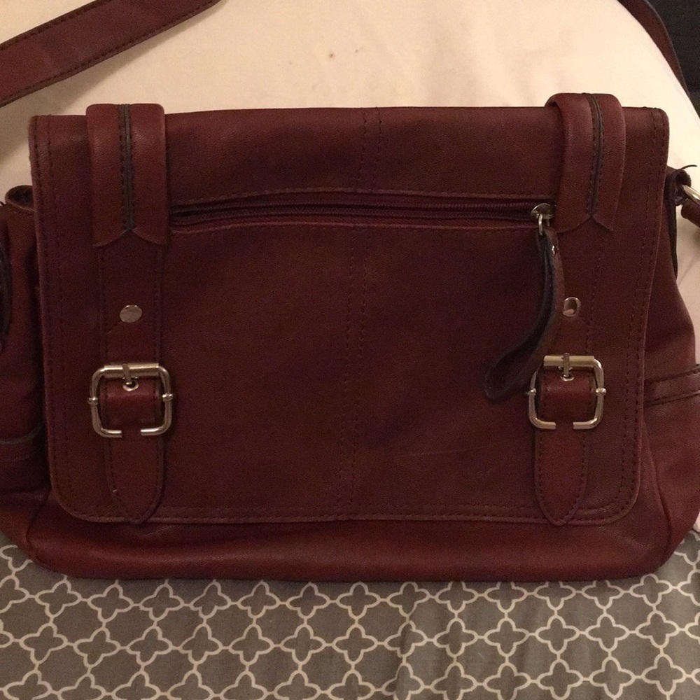 Red Relic crossbody Messenger bag